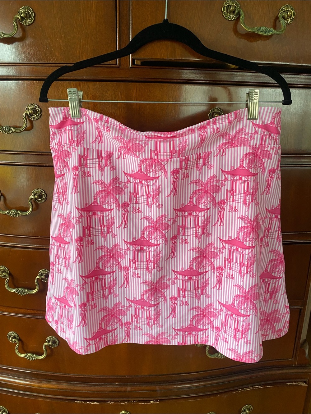 Jude Connally Pink & White Peony Pagoda Print Mini Skort (hidden shorts) - Picture 3 of 8